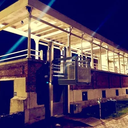 بيت ضيافة Les Atypiques De Nico Bush - Parking Securise Velos تورناي