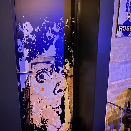 Les Atypiques De Nico Bush - Parking Securise Velos تورناي