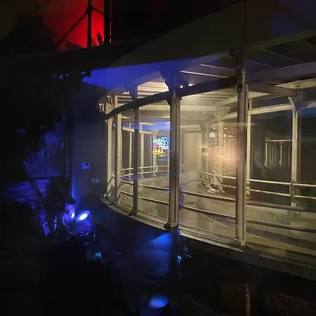 بيت ضيافة Les Atypiques De Nico Bush - Parking Securise Velos *