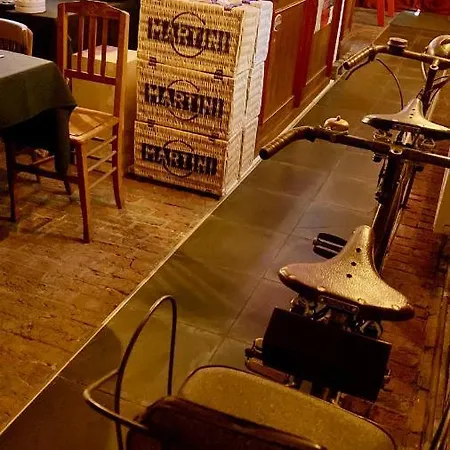 Affittacamere Les Atypiques De Nico Bush - Parking Sécurisé Vélos *