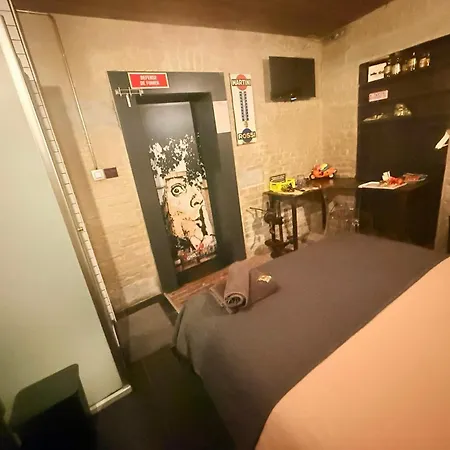 Les Atypiques De Nico Bush - Parking Sécurisé Vélos * Tournai