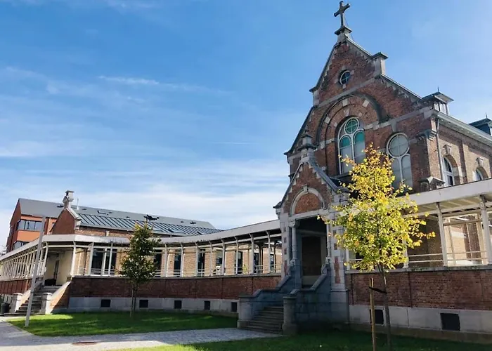 Les Atypiques De Nico Bush - Parking Sécurisé Vélos Affittacamere Tournai