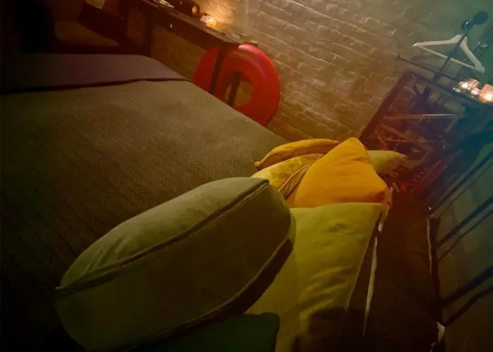 Les Atypiques De Nico Bush - Parking Sécurisé Vélos Affittacamere