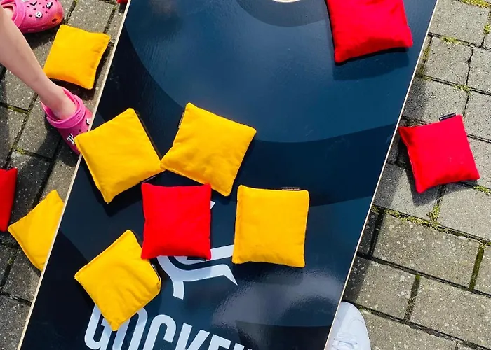 Les Atypiques De Nico Bush - Parking Sécurisé Vélos Affittacamere *