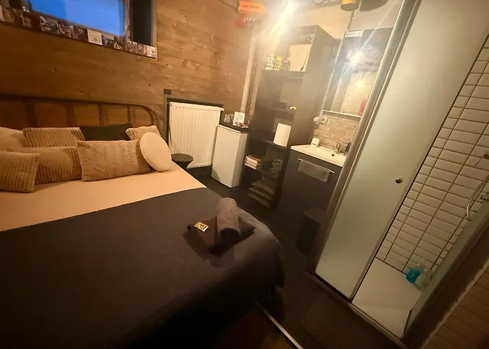 Les Atypiques De Nico Bush - Parking Sécurisé Vélos